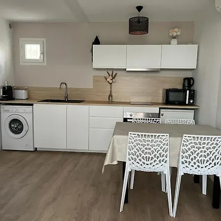 3 étoiles ! T2 Proche Clim&piscine ! Appartamento